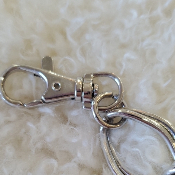 Elegant Silver and Gold Chain Necklace - Picture 6 of 6